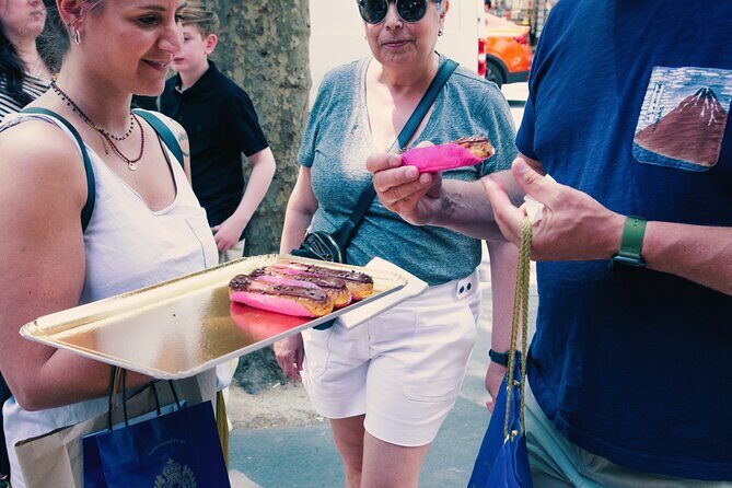 A Morning in Paris Food Tour: Croissants, Baguettes & Chocolate - Pastry power sequence: L’Éclair de Génie plus two croissant stops