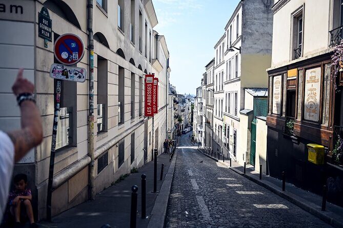 Authentic Parisian Gourmet Food Tour with 10 Local Dishes & Wines - Montmartre Route: Chocolates, Crepe, Bread, and Wine-Paired Classics