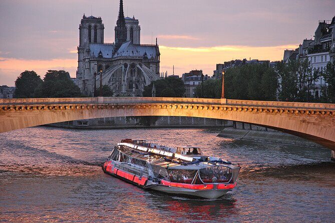 Bateaux Mouches Dinner Cruise on the Seine River in Paris - Should you book Bateaux Mouches Dinner Cruise?