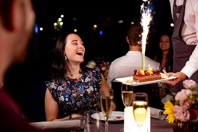 Bateaux Parisiens Seine River Gourmet Dinner & Sightseeing Cruise - Who Should Book Bateaux Parisiens (and Who Should Skip It)