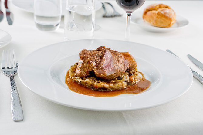Bateaux Parisiens Seine River Gourmet Dinner & Sightseeing Cruise - Quick Practical Tips So Your Evening Goes Smoothly