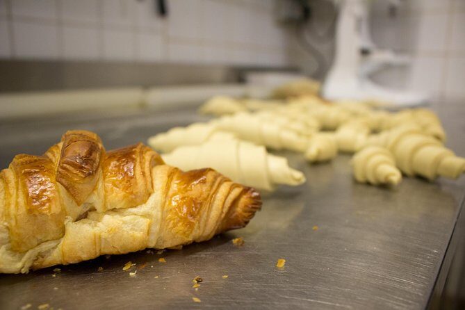 Behind the Scenes of a Boulangerie: French Bakery Tour in Paris - Behind the Scenes in an Independent Paris Boulangerie