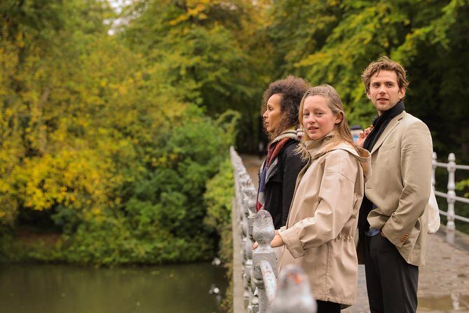 Bruges Guided or Audio Trip with Canal Cruise Option from Paris - Béguinage Ten Wijngaarde and the First Real Pause: Lunch, Chocolate, and Lace Time
