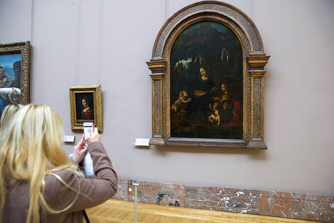 Closing Time at the Louvre: The Mona Lisa at her Most Peaceful - The Louvre Pyramid and Courtyard Stops: Iconic Views at a Human Pace