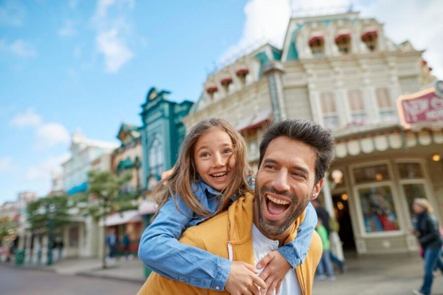 Disneyland® Paris 1-Day Ticket - Food, souvenirs, and the crowd math you should expect