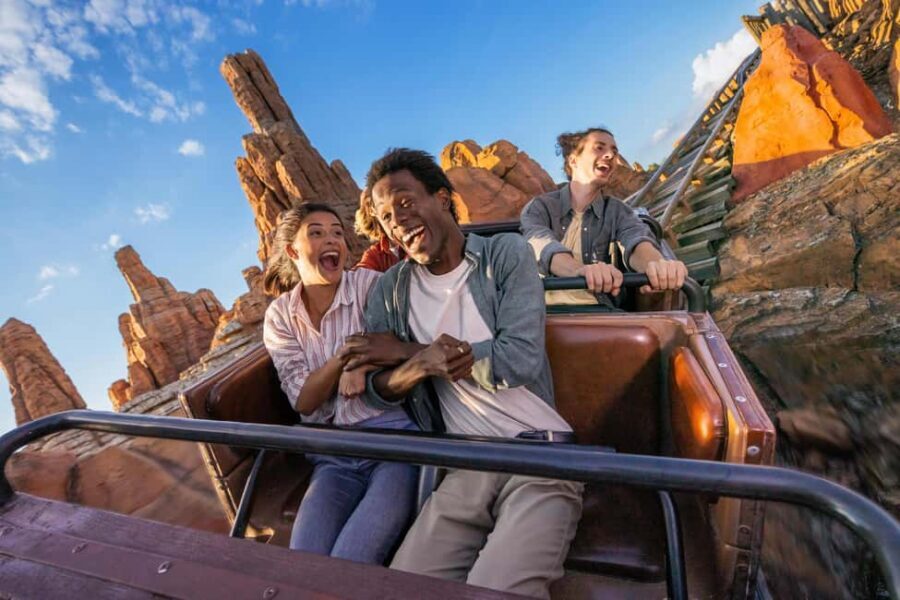 Disneyland® Paris Tickets and Shuttle Transport - Return to Paris: the bus night cutoff and your Plan B