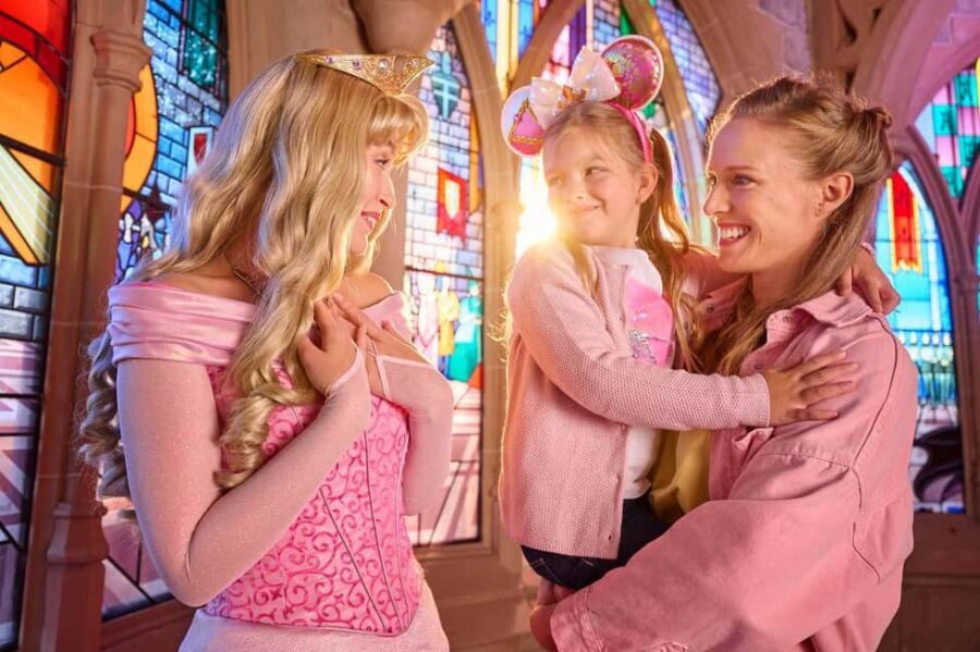 Disneyland® Paris Tickets for Train and Parks - Choosing Disneyland Paris vs Walt Disney Studios: do you really need both?