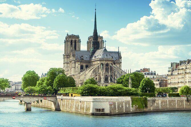 Early Access Paris Notre Dame Cathedral Walking Tour - Early access at Notre-Dame: worth it, even when Paris is crowded