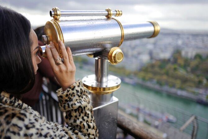 Eiffel Tower Access to 2nd Floor & Summit with Host by Lift - Summit Floor Time: Independent Visit With Spectacular Payoff