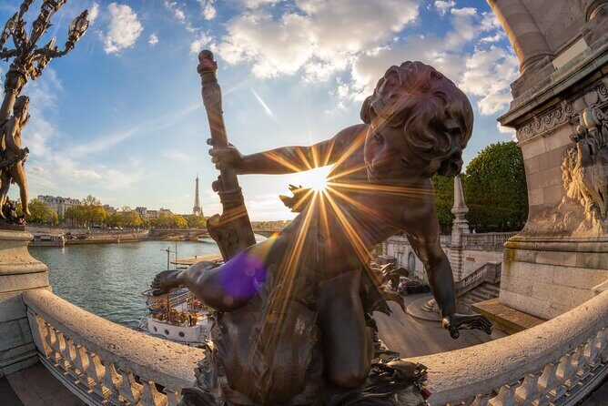 Eiffel Tower Access to 2nd Floor with Summit Option, Seine Cruise - Bateaux Parisiens Seine cruise: where you board and what you’ll see