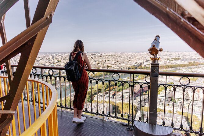 Eiffel Tower Reserved Access Summit or 2nd Floor Guided by Lift - Meeting at 38 Av. de la Bourdonnais: the only tricky part