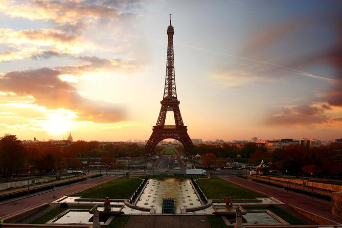 Eiffel Tower Tour with Optional Summit and Seine River Cruise - Eiffel Tower Start: Why the Meeting Point and Backstory Matter