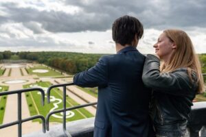 Fontainebleau & Vaux-le-Vicomte Châteaux Day Tour from Paris - Getting There: The Coach Ride and Why It Matters