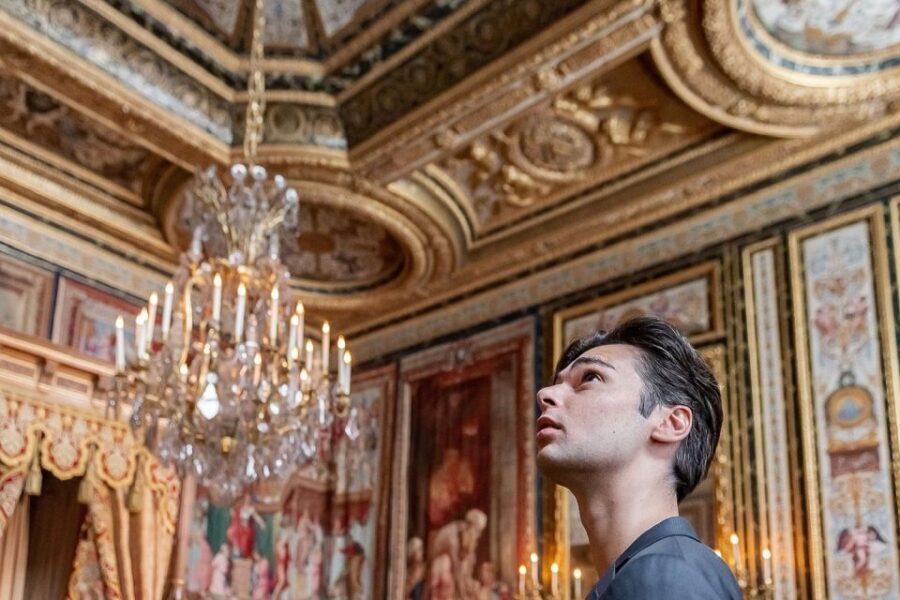 Fontainebleau & Vaux-le-Vicomte Châteaux Day Tour from Paris - Audio Guides: Self-Guided, Faster When You Want, Slower When You Don’t