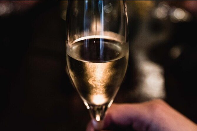French Wine and Champagne Tasting in Paris - Entering Ô Chateau: a Paris cellar near the Louvre