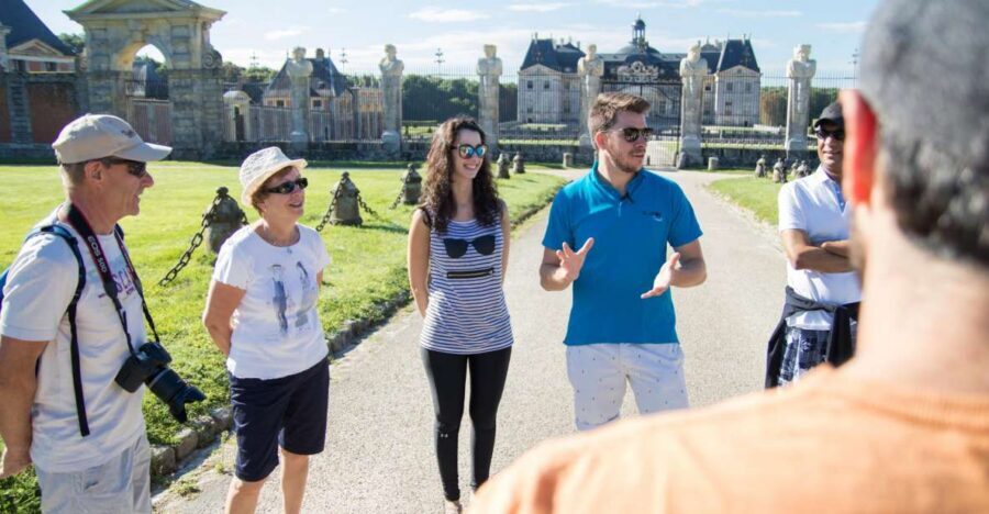 From Paris: Chateau de Fontainebleau & Vaux-Le-Vicomte Tour - Garden time at Vaux-le-Vicomte: 99 acres and real freedom