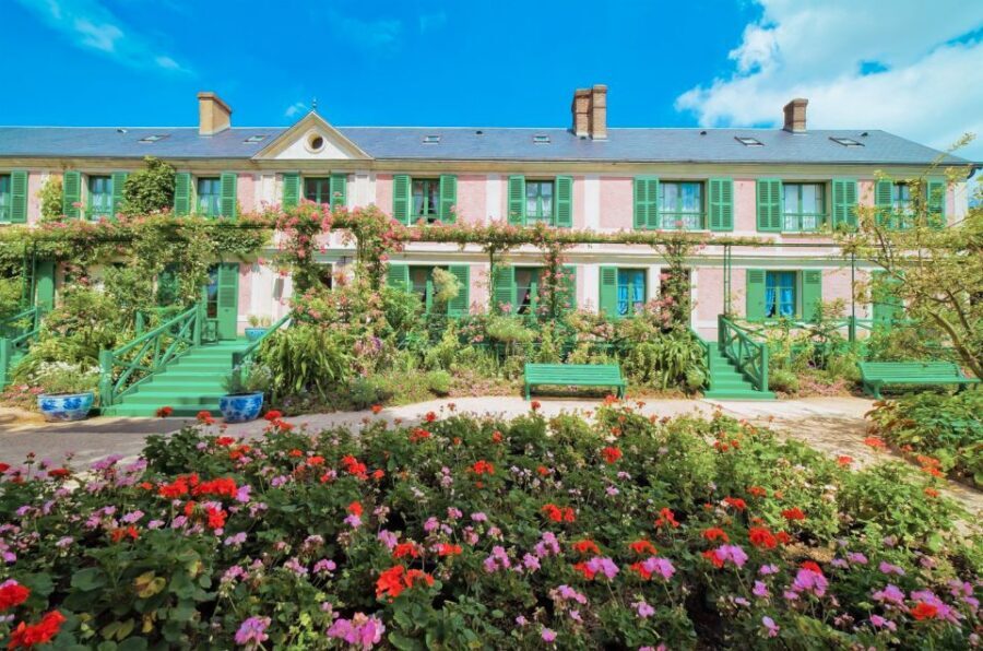 From Paris: Day Trip to Giverny & Versailles with Lunch - What this tour actually includes (and what it doesn’t)