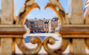 From Paris: Full-Day Guided Tour of Versailles - Entering the Palace: state apartments, Hall of Mirrors, and court drama