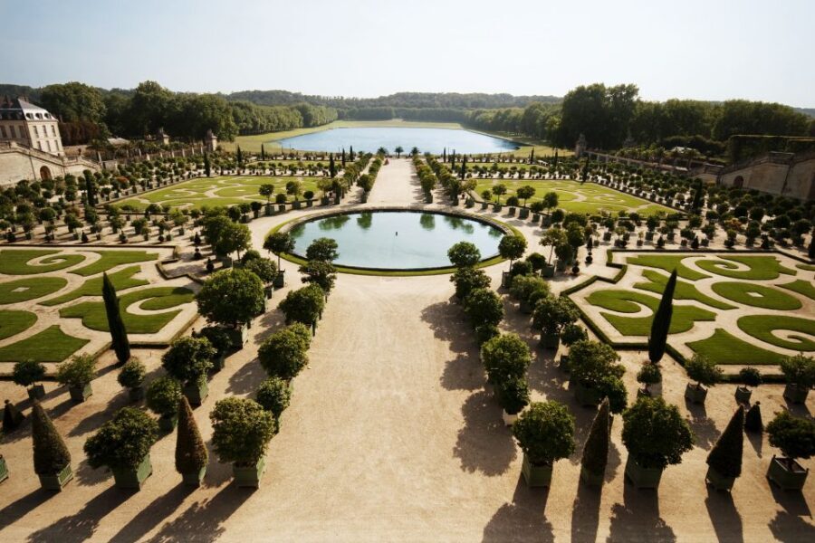 From Paris: Full-Day Guided Tour of Versailles - Petit Trianon and the Marie-Antoinette mood shift