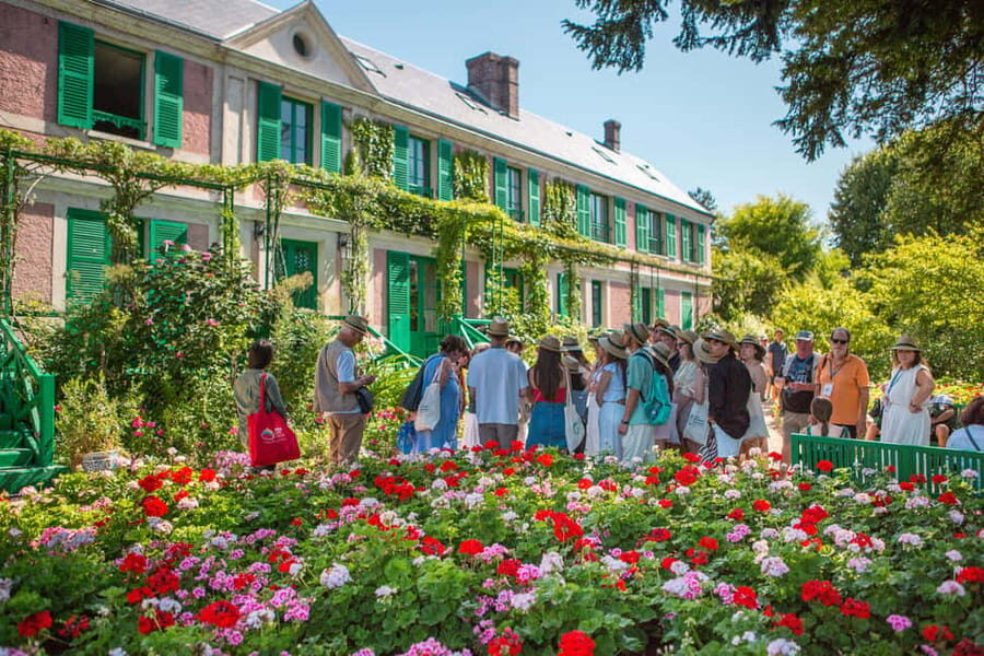 From Paris: Giverny Audio-Guided Tour - Monet’s house: using the audio guide to see the real story