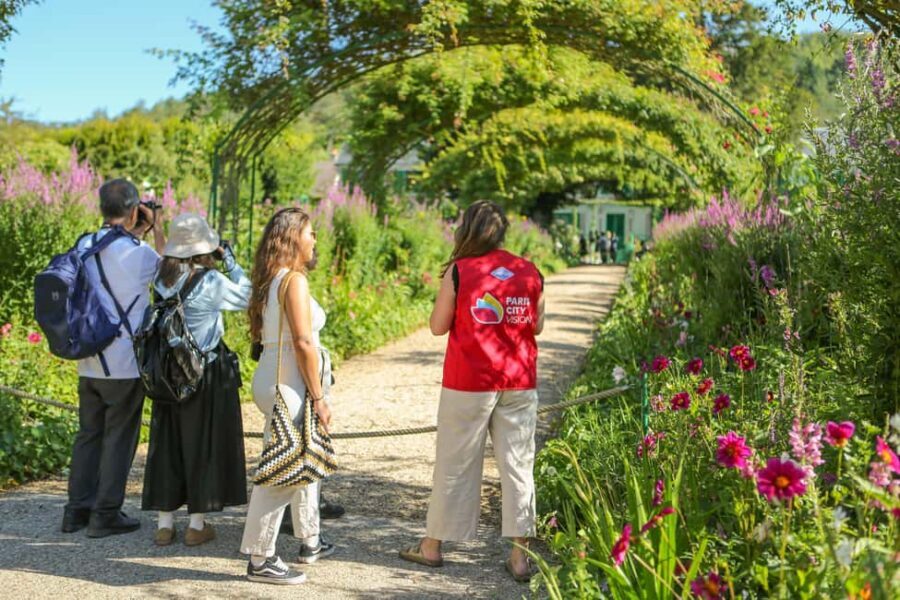 From Paris: Giverny Day Trip with Audio Guide or Live Guide - Should you book this Giverny day trip from Paris?