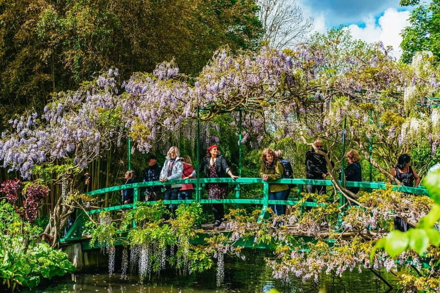 From Paris: Giverny, Monet’s House, & Gardens Half-Day Trip - Fondation Claude Monet: How the House Visit Actually Feels