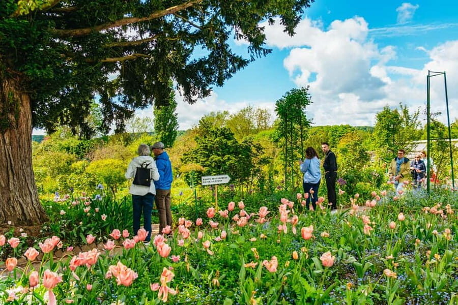 From Paris: Giverny, Monet’s House, & Gardens Half-Day Trip - Paris Meeting Point: Starting Clean, Not Stressy