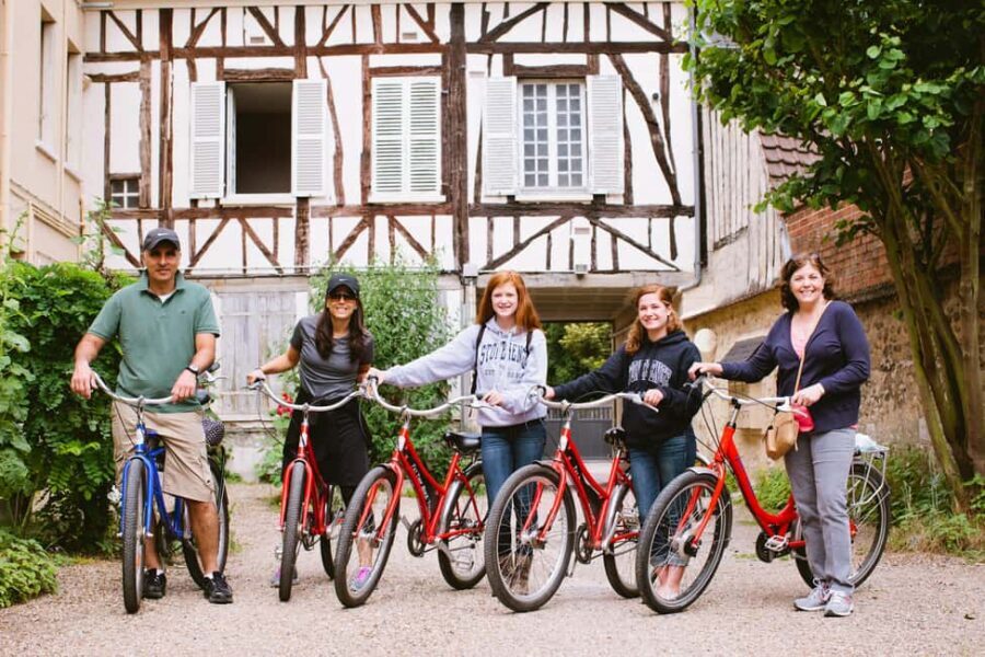 From Paris: Monet Garden & Giverny Bike Tour and Picnic Stop - Where you meet and how the day starts rolling