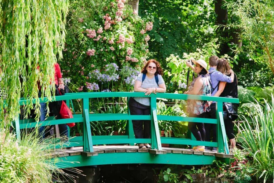From Paris: Monet Garden & Giverny Bike Tour and Picnic Stop - Hotel Baudy: the Manet and Renoir connection