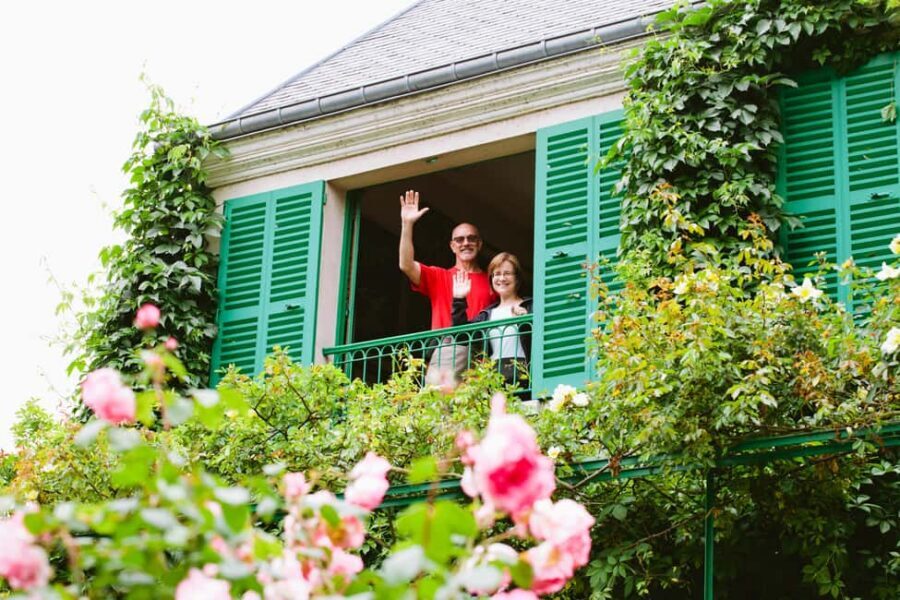 From Paris: Monet Garden & Giverny Bike Tour and Picnic Stop - Paris to Giverny: why biking beats a standard day trip