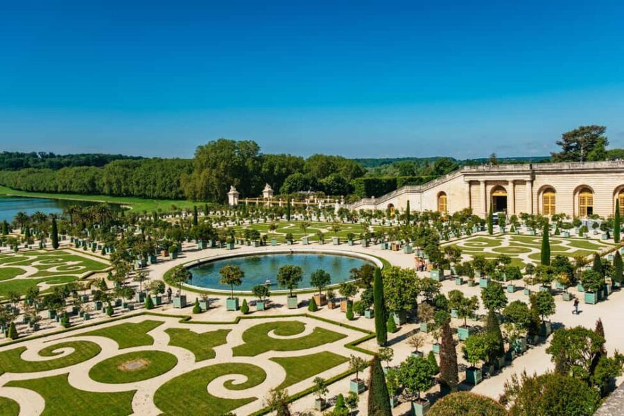 From Paris: Skip-the-Line Palace of Versailles Bike Tour - Gardens and Fountains: The Part People Forget to Plan For