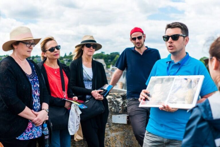 From Paris: Small-Group Loire Valley Castles Full-Day Tour - Château de Chenonceau: River Arches and Court Life Stories