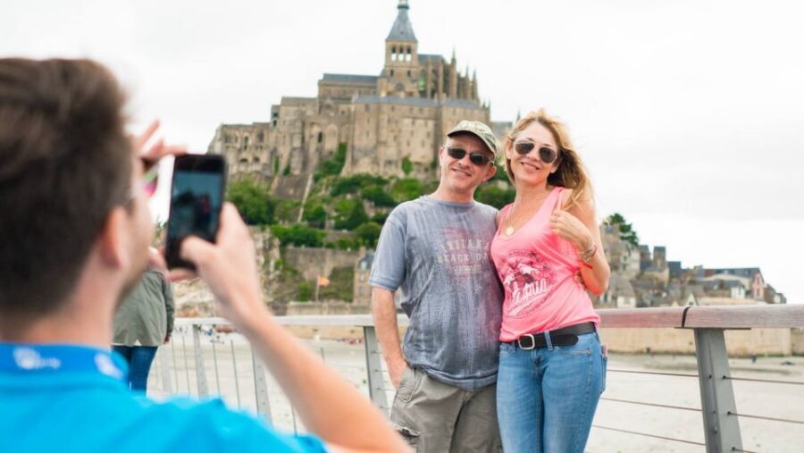 From Paris: Small-Group Mont St Michel Tour & Cider Tasting - Arriving on the island: steep streets, ramparts, and tide timing