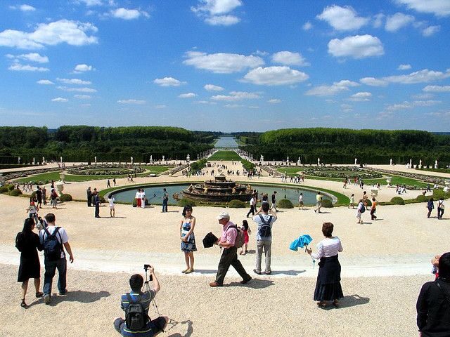 From Paris: Versailles Guided Tour by Deluxe Minibus - Skip the Lines and Follow a Route That Doesn’t Waste Your Time
