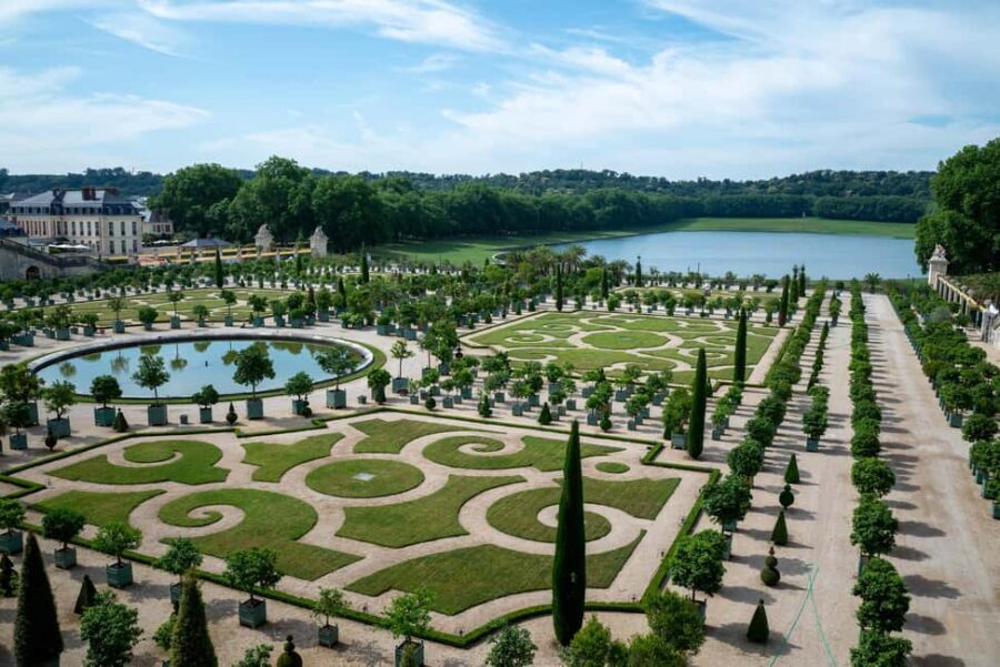 From Paris: Versailles Palace And Garden Tour with Transfers - The Train Ride: Easy Transfers With Clear Momentum