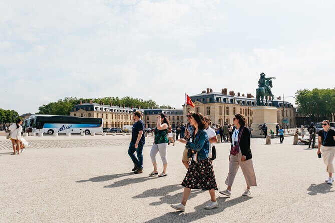 From Paris: Versailles Palace Live Tour with Gardens Access - Key highlights to look for