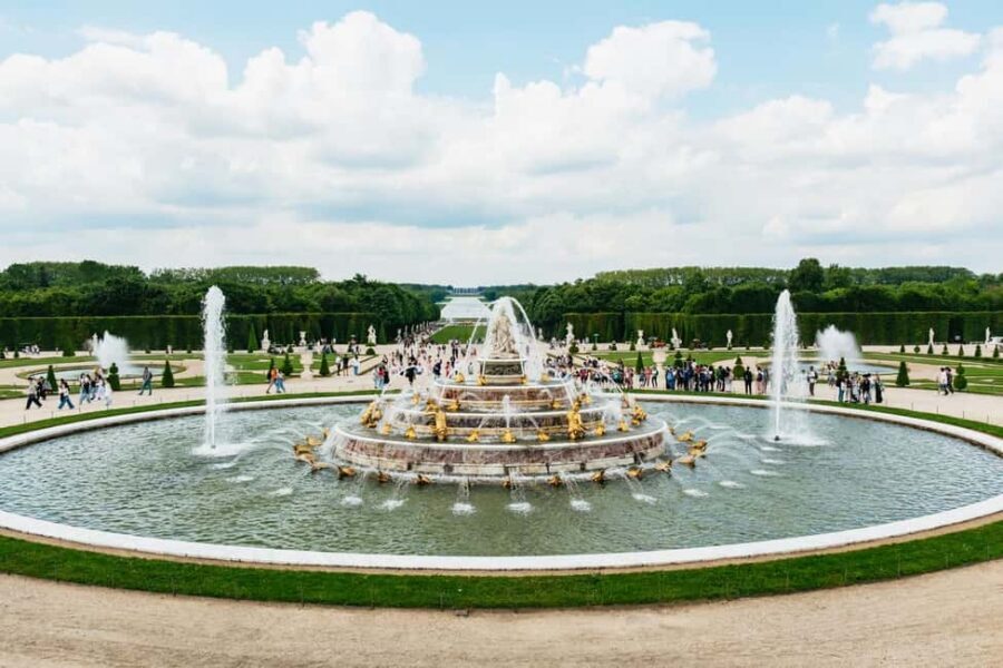 From Paris: Versailles Skip-the-Line Tour & Gardens Access - Optional add-ons: garden guidance and Marie-Antoinette’s estate