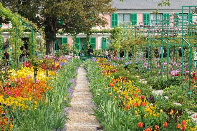 Giverny and Monet's Garden Half-Day Trip from Paris - Skip-the-line entry at Fondation Claude Monet: where the time really goes
