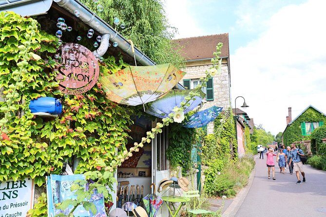 Giverny and Monet's Garden Half-Day Trip from Paris - Inside the house experience: what to look for in limited time