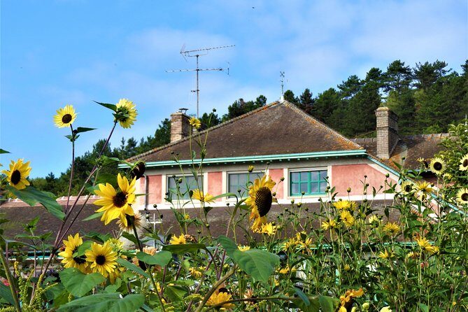 Giverny Monet House and Gardens Skip the line Walking tour - The gardens and lily ponds: the views you came for