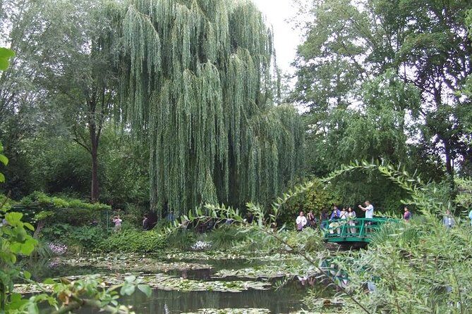 Giverny Small-Group Minivan with Hotel Pickup or Meeting Point - Fondation Claude Monet: How Your 2.5–3 Hour Window Works