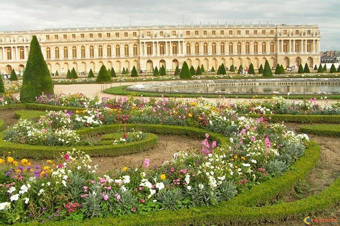 Giverny's House & Gardens plus Versailles Palace Day Trip with Lunch from Paris - Price and what you’re really buying for your money