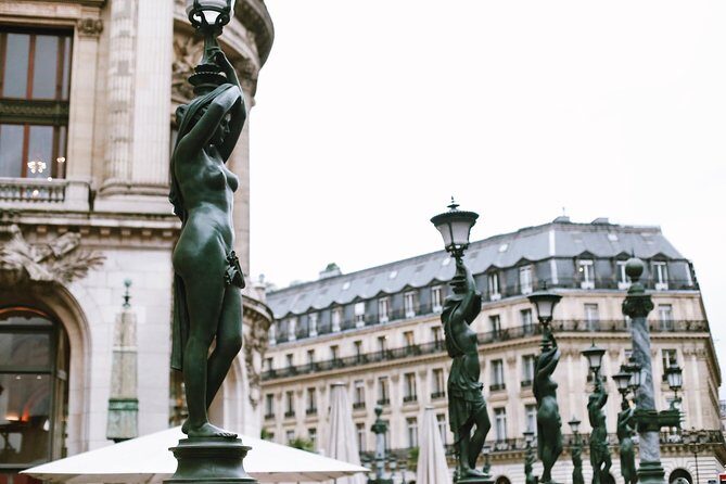 History of Paris City Center w/ Notre Dame Semi-Private 12ppl Max - Palais-Royal to Tuileries: from royal grounds to garden calm