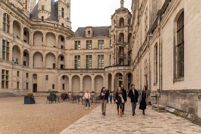 Loire Valley Castles Trip with Chenonceau and Chambord from Paris - Château de Cheverny: the long-family home and the dogs you should find