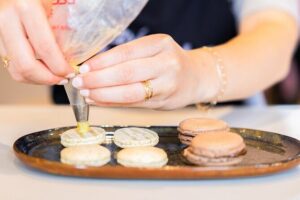Macaron Bakery Class at Galeries Lafayette Paris - Hands-on vs. demonstration: the shell-making timing issue