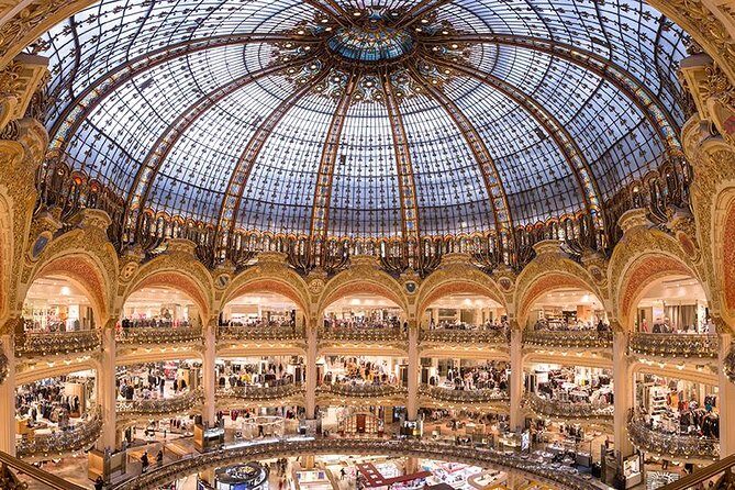 Macaron Bakery Class at Galeries Lafayette Paris - What you take home: four macarons plus two recipes
