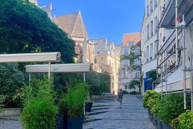 Marais Tour With a Local - A guide like Richard: why the talk stays friendly, not scripted