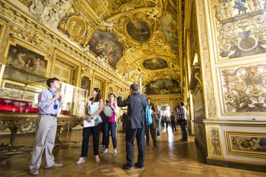 Mona Lisa & Louvre Masterpieces Tour with Reserved Access - First Stop: Where You Meet by the Arc de Triomphe du Carrousel
