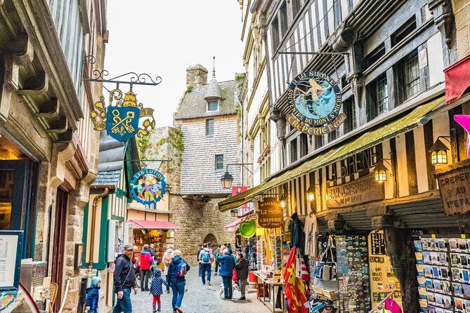 Mont Saint Michel Day Trip from Paris with English Speaking Guide - Stairs, weather, and how to pack like a smart human