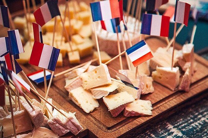 Montmartre Hidden Gems and Scenic Highlights Walking Tour - Start at Rue des Abbesses, end at La Bonne Franquette